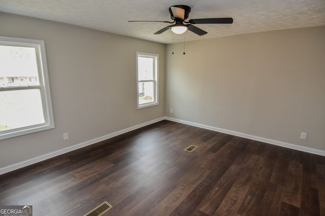 205 Bradley Road, Jackson, GA 30233