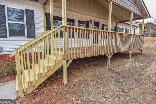 205 Bradley Road, Jackson, GA 30233