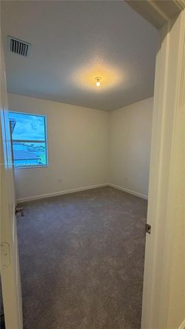 2475 SE 29th Drive, Homestead, FL 33035