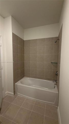 2475 SE 29th Drive, Homestead, FL 33035