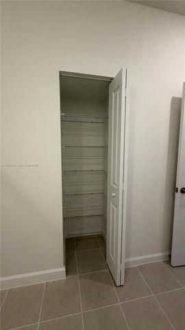 2475 SE 29th Drive, Homestead, FL 33035