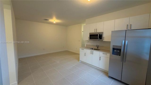 2475 SE 29th Drive, Homestead, FL 33035