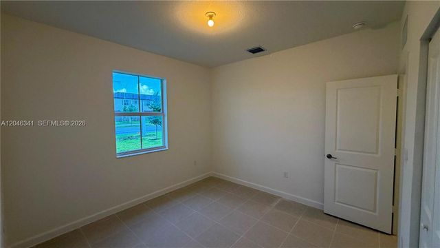 2475 SE 29th Drive, Homestead, FL 33035