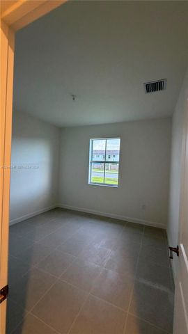 2475 SE 29th Drive, Homestead, FL 33035