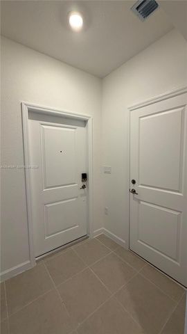 2475 SE 29th Drive, Homestead, FL 33035
