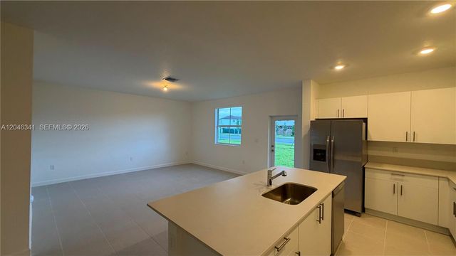 2475 SE 29th Drive, Homestead, FL 33035