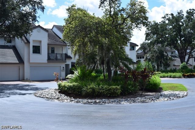 27105 Oakwood Lake DR, Bonita Springs, FL 34134