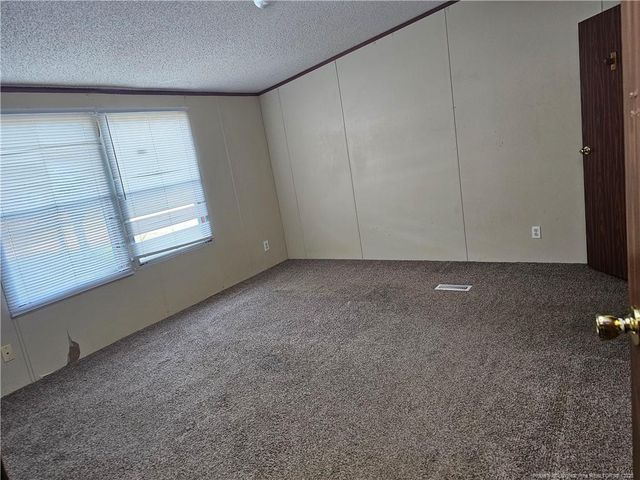 8005 Twisted Oaks Drive, Fayetteville, NC 28312