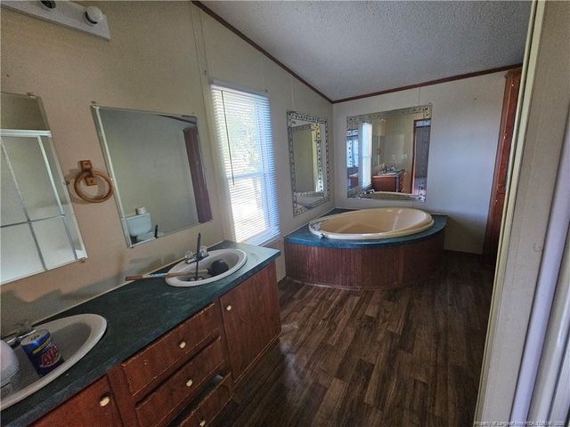 8005 Twisted Oaks Drive, Fayetteville, NC 28312