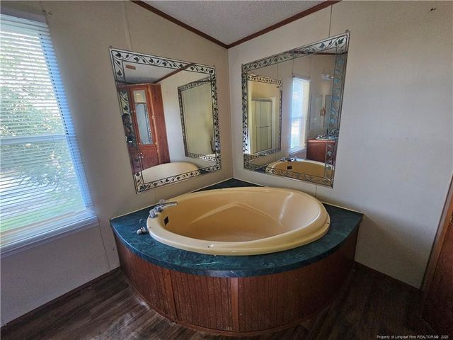 8005 Twisted Oaks Drive, Fayetteville, NC 28312