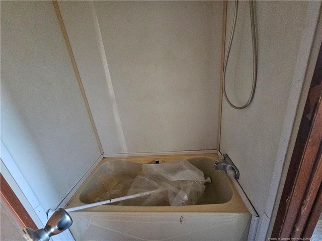 8005 Twisted Oaks Drive, Fayetteville, NC 28312