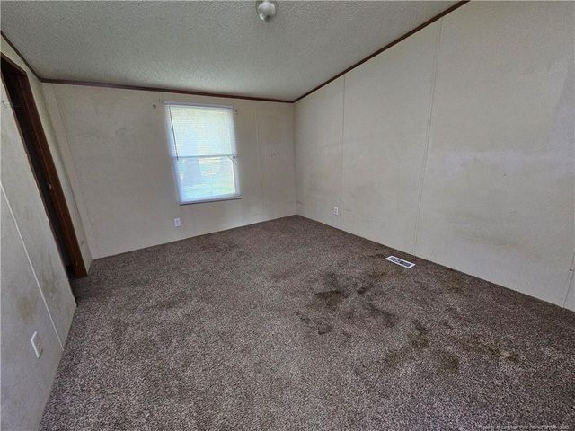 8005 Twisted Oaks Drive, Fayetteville, NC 28312