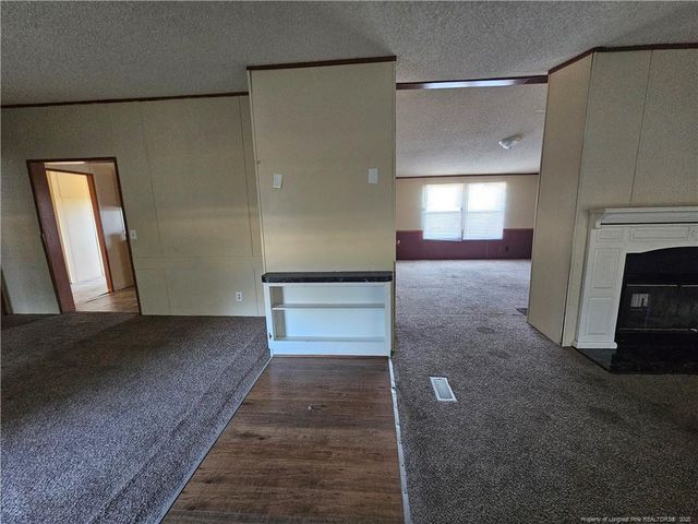 8005 Twisted Oaks Drive, Fayetteville, NC 28312