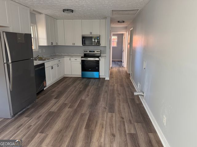 453 Azalea Drive, Stockbridge, GA 30281