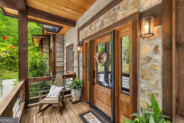 195 Moonshine Way, Blue Ridge, GA 30513
