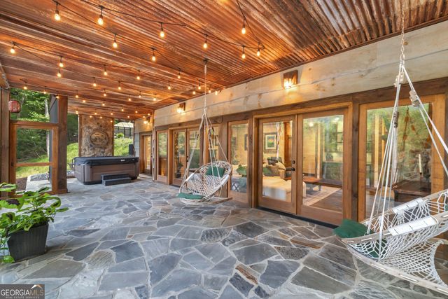 195 Moonshine Way, Blue Ridge, GA 30513