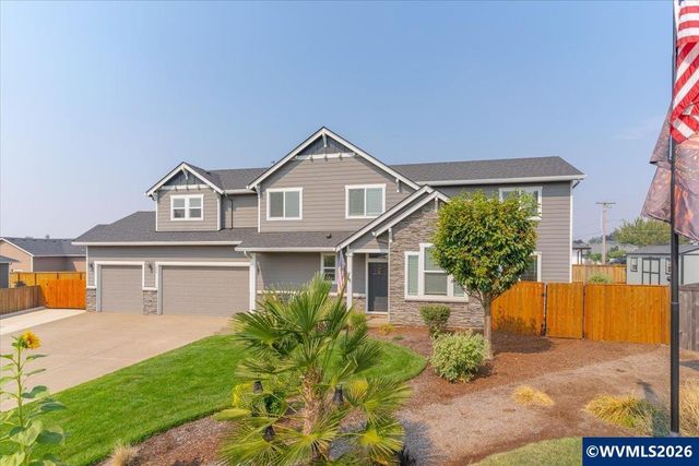 208 NE Alder Ct, Sublimity, OR 97385