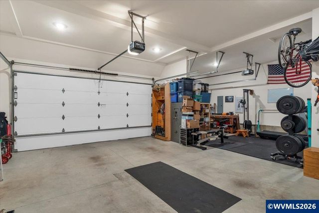 208 NE Alder Ct, Sublimity, OR 97385