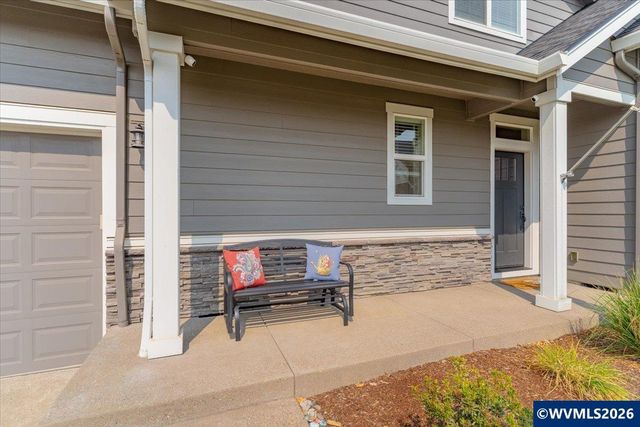 208 NE Alder Ct, Sublimity, OR 97385