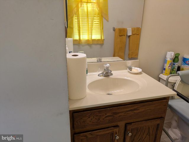 515 HOWEY DR, Mullica Hill, NJ 08062