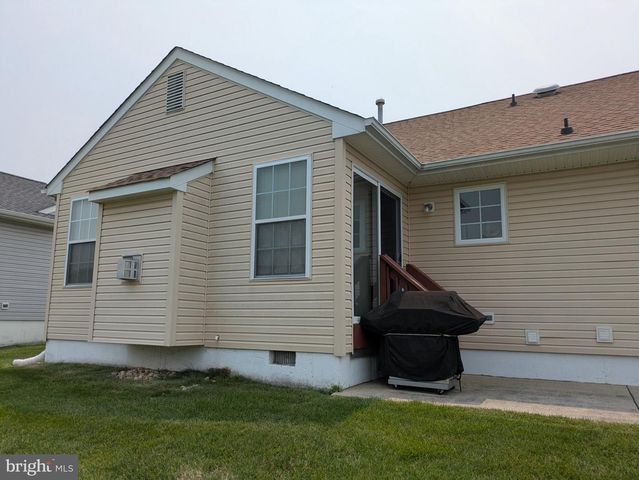 515 HOWEY DR, Mullica Hill, NJ 08062