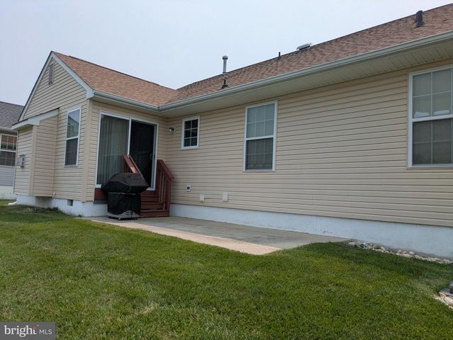 515 HOWEY DR, Mullica Hill, NJ 08062