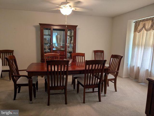 515 HOWEY DR, Mullica Hill, NJ 08062