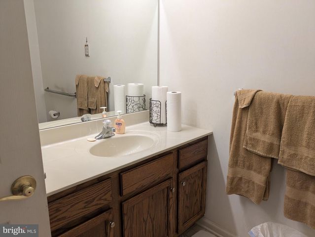 515 HOWEY DR, Mullica Hill, NJ 08062