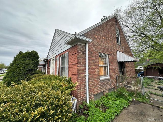 18819 Moross Road, Detroit, MI 48224