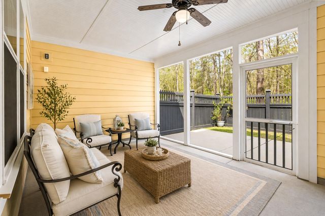 2574 Kings Gate Lane, Mount Pleasant, SC 29466