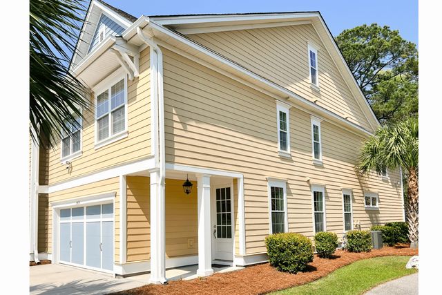 2574 Kings Gate Lane, Mount Pleasant, SC 29466