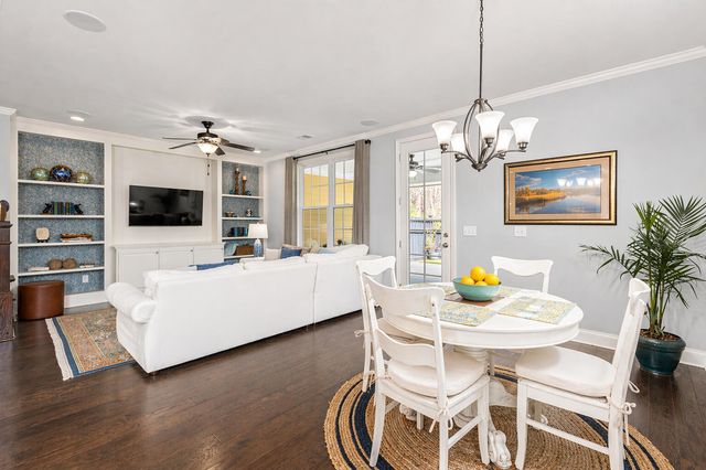 2574 Kings Gate Lane, Mount Pleasant, SC 29466