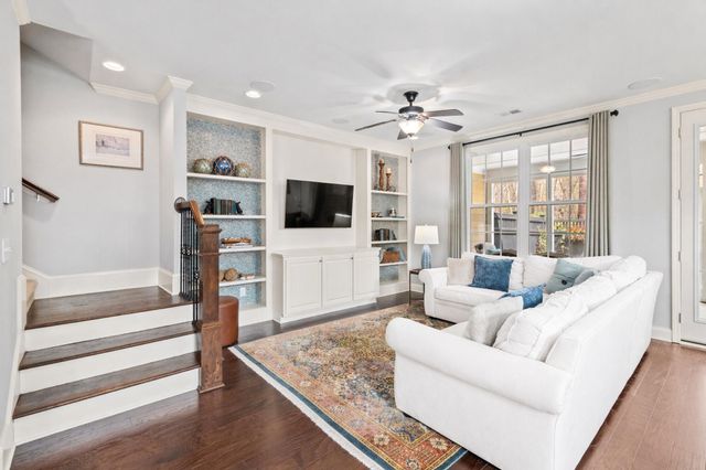 2574 Kings Gate Lane, Mount Pleasant, SC 29466