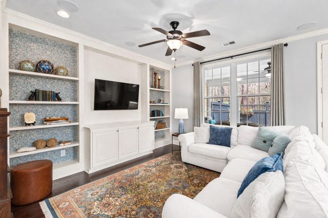 2574 Kings Gate Lane, Mount Pleasant, SC 29466