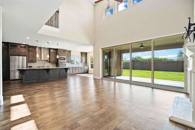 2710 Big Vine Court, Sienna Plantation, TX 77459