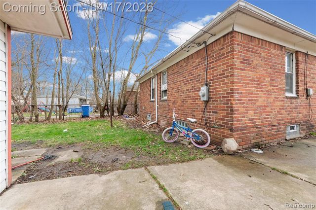 911 Sherbourne Street, Inkster, MI 48141