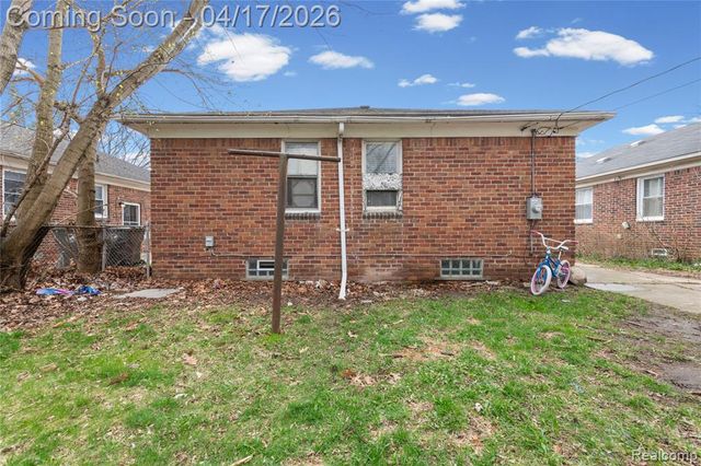 911 Sherbourne Street, Inkster, MI 48141