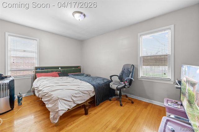 911 Sherbourne Street, Inkster, MI 48141