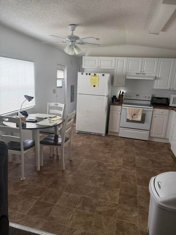 1 SE Gorda Way, Port St. Lucie, Port St Lucie, FL 34952