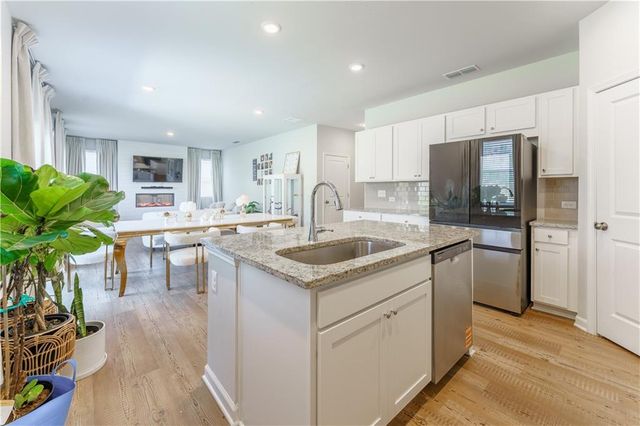 7164 Brushwood Bend, Lithonia, GA 30058