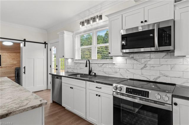 1332 Union Cross Church Road, Yadkinville, NC 27055