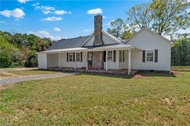 1332 Union Cross Church Road, Yadkinville, NC 27055