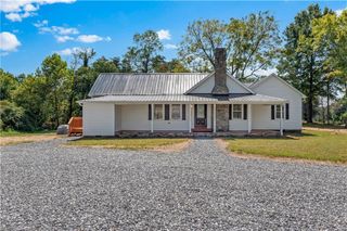 1332 Union Cross Church Road, Yadkinville, NC 27055