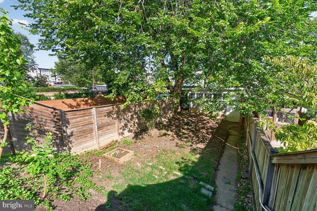 623 FARRAGUT ST NW, Washington, DC 20011