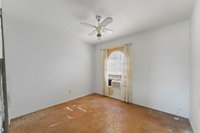 5202 Chestnut Place, Garland, TX 75043