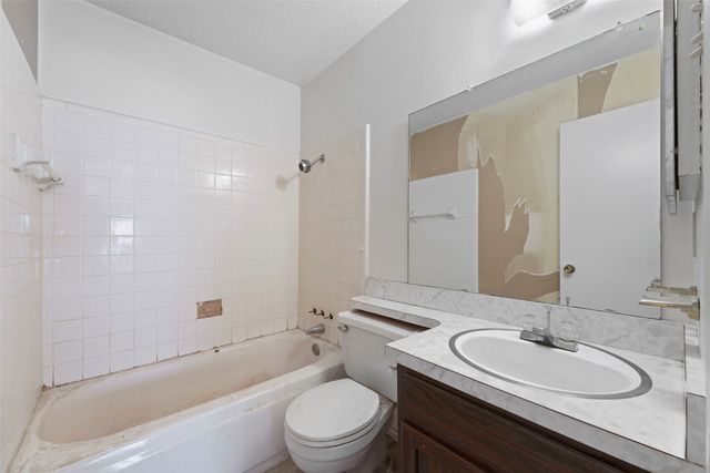 5202 Chestnut Place, Garland, TX 75043