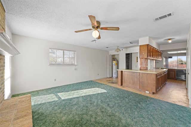 5202 Chestnut Place, Garland, TX 75043