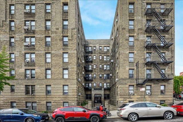 50-05 43rd Avenue 1M, Woodside, NY 11377