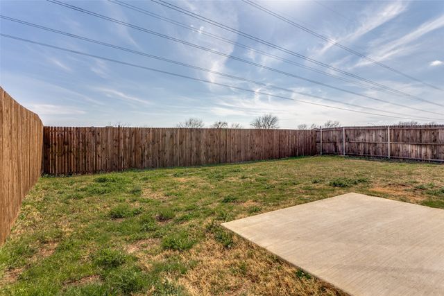5549 Ladytown Lane, Fort Worth, TX 76036