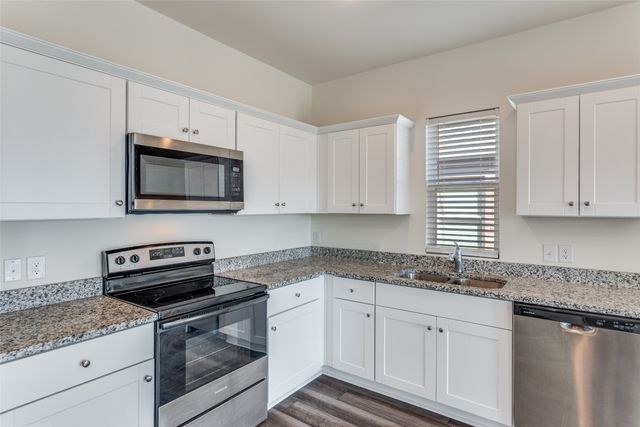 5549 Ladytown Lane, Fort Worth, TX 76036